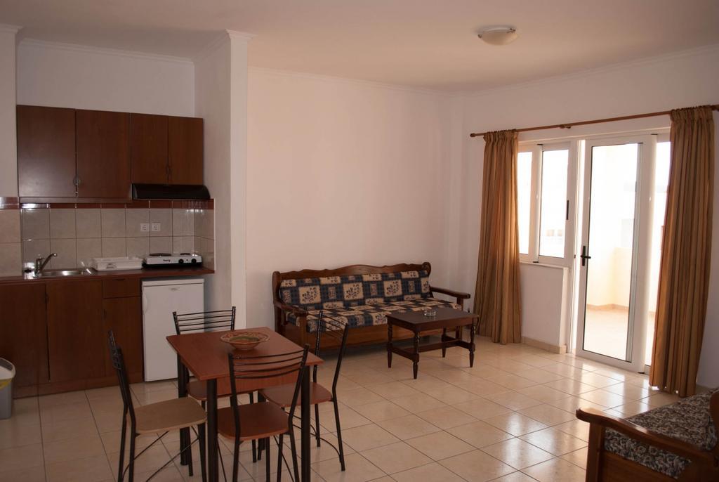 Thodorou Village Agia Marina Kamer foto